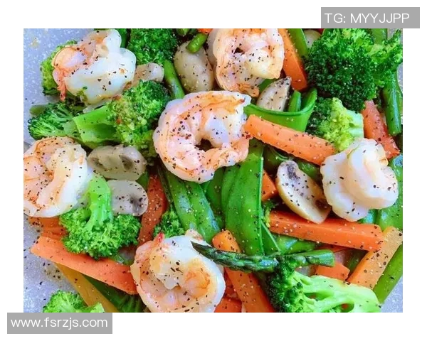 足球球星一日三餐揭秘:营养搭配与训练后的饮食习惯全解析